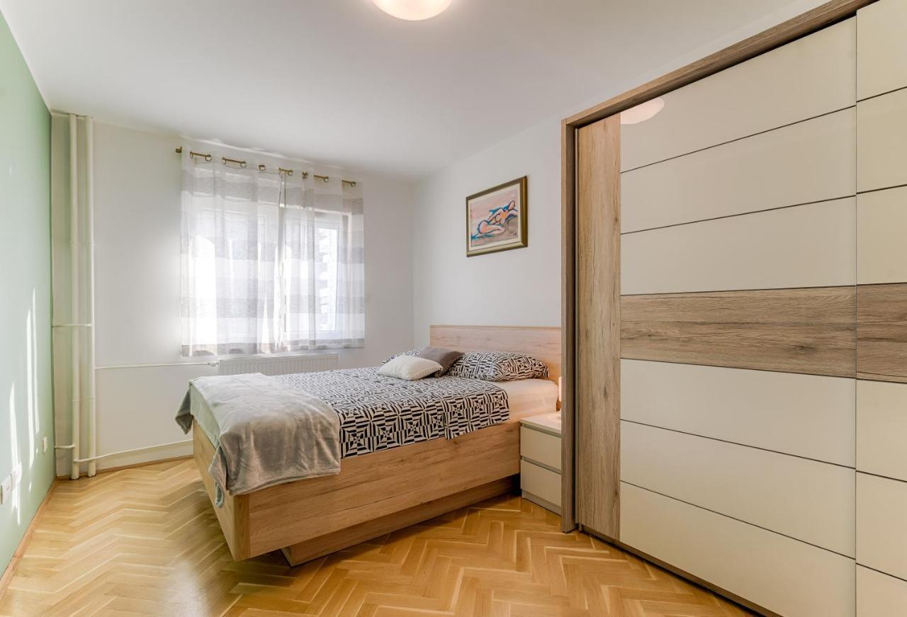 Two Bedroom Apartment Paris Fiume Kültér fotó